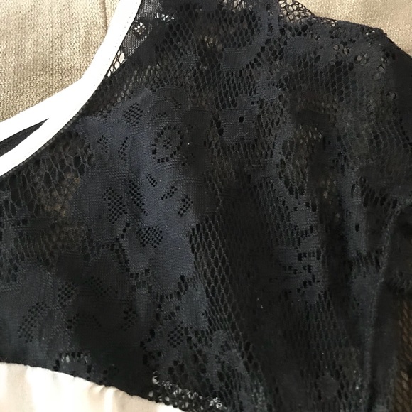 Charlotte Ruse Blouse - Picture 3 of 7